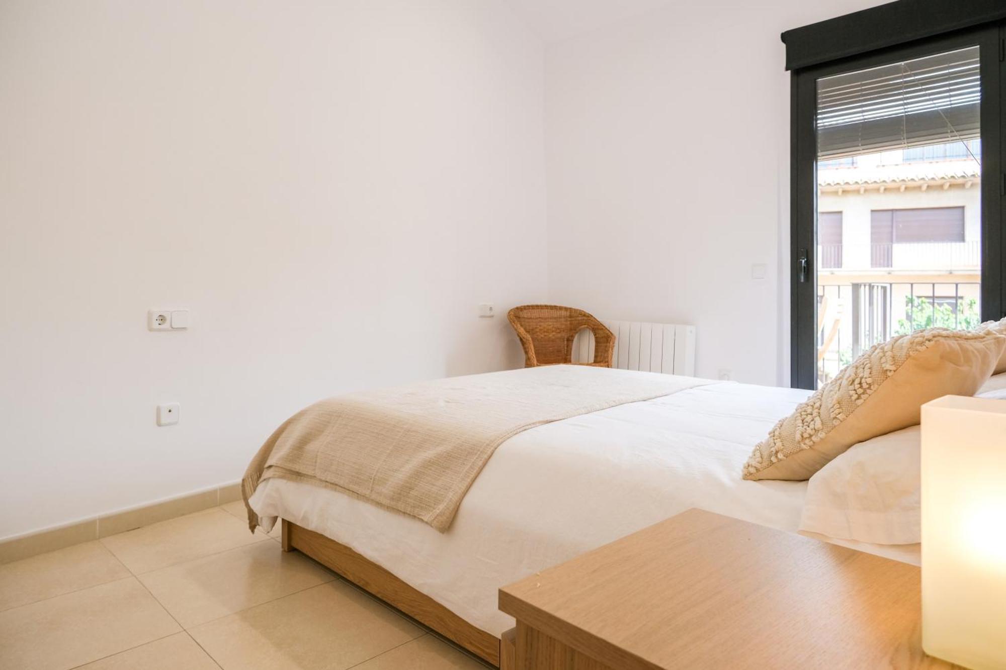 Ca Leudald 3 Apartamento En Besalu Con Terraza Exterior photo